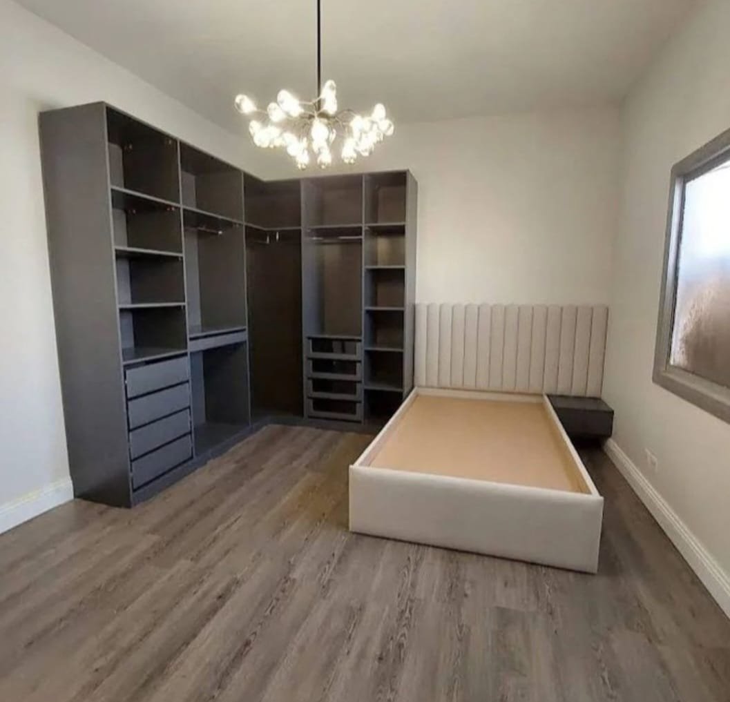 جدد غرفتك بلمسة فنية؛ تفصيل سرائر وتسريحات بتصاميم حصرية تليق بذوقك الرفيع