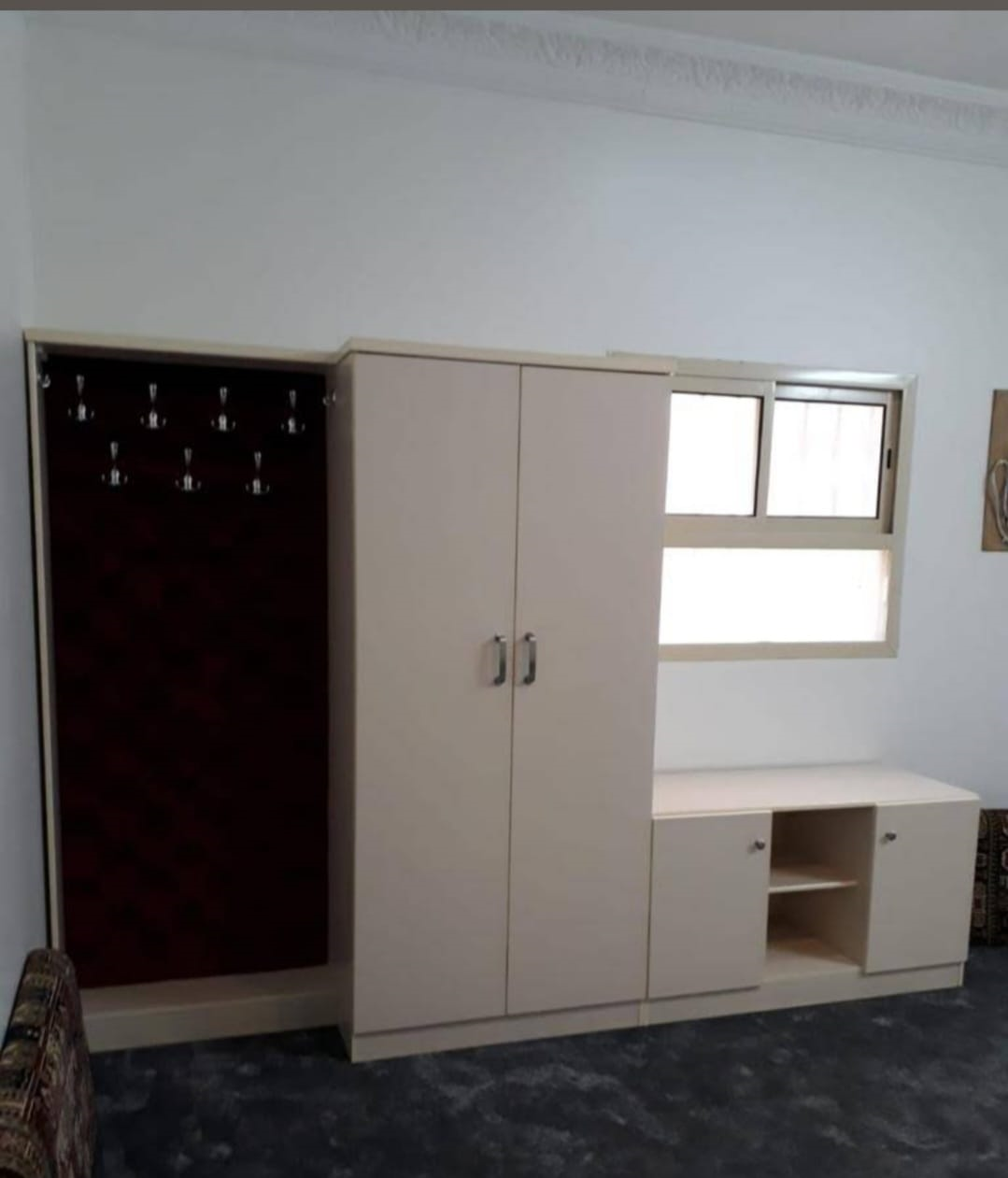 نفصل لك أرقى دواليب الملابس بتصاميم مودرن وكلاسيك، بجودة خشب تتحمل العمر كله